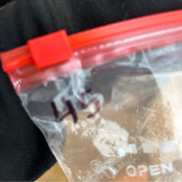 NWT coral muscle tank size large - Picture 6 of 6